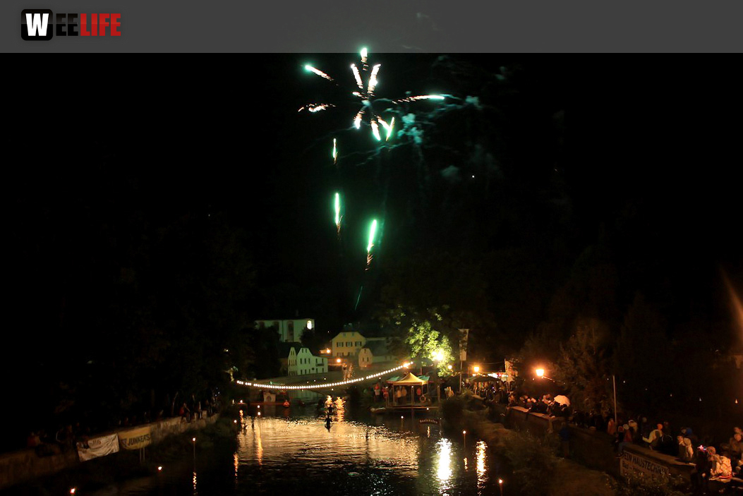 Saale in Flammen Lichterzauber und Feuerwerk