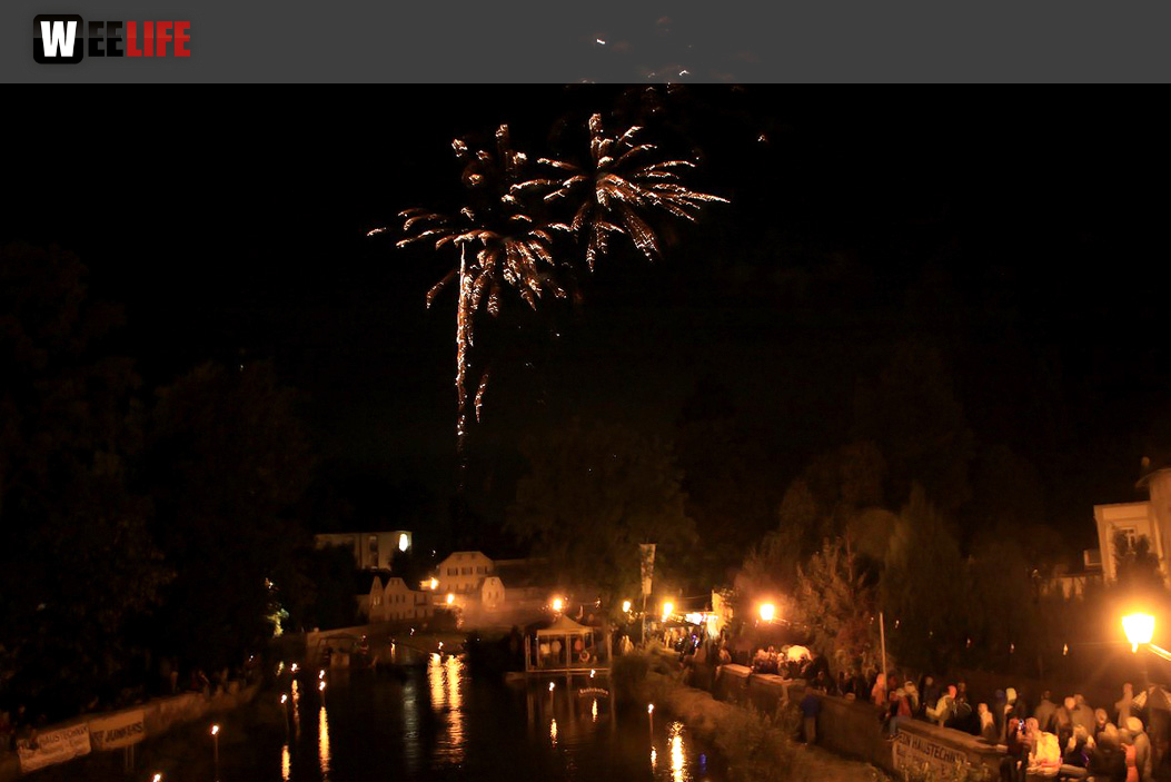 Saale in Flammen Lichterzauber und Feuerwerk