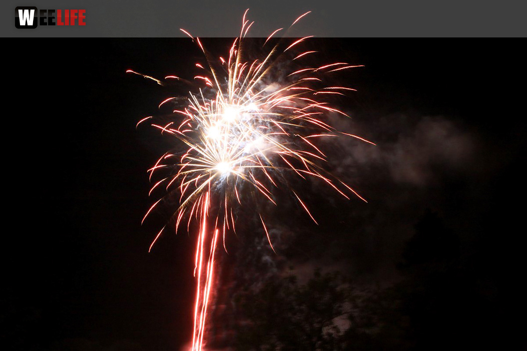 Saale in Flammen Lichterzauber und Feuerwerk