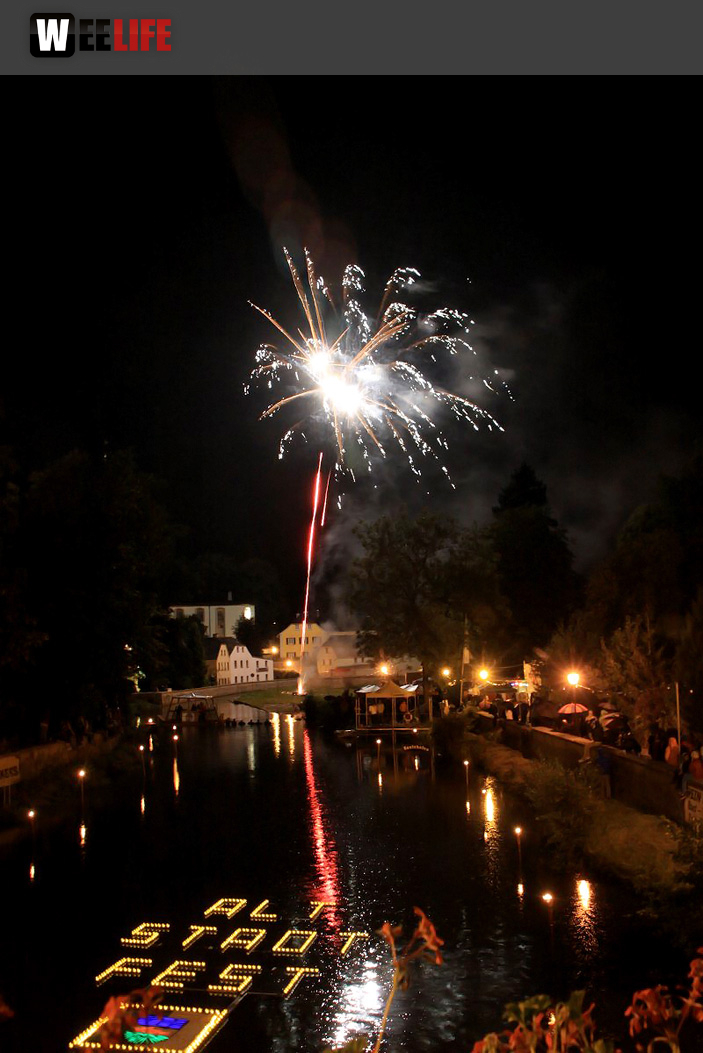 Saale in Flammen Lichterzauber und Feuerwerk