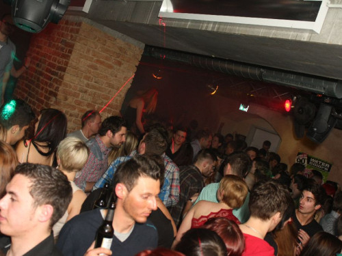 5 YEARS – LET`S TALK ABOUT 6 HAPPY BIRTHDAY BASE – Foto 69