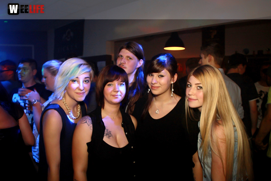 MODELS & BOTTLES