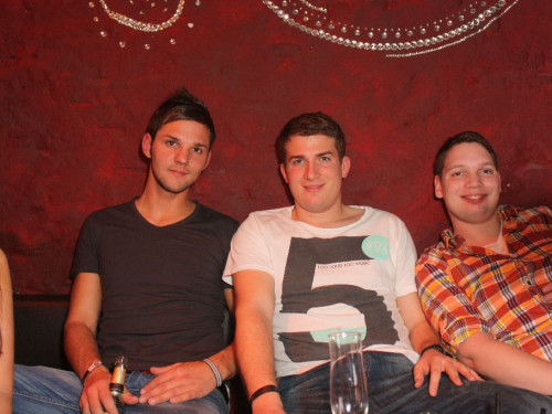 5 YEARS – LET`S TALK ABOUT 6 HAPPY BIRTHDAY BASE – Foto 158