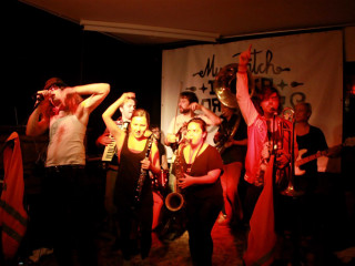 Foto 105106 im Album