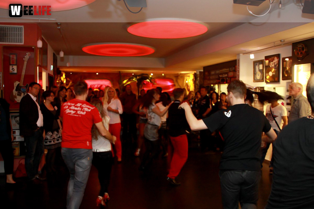 1. Salsa Party 