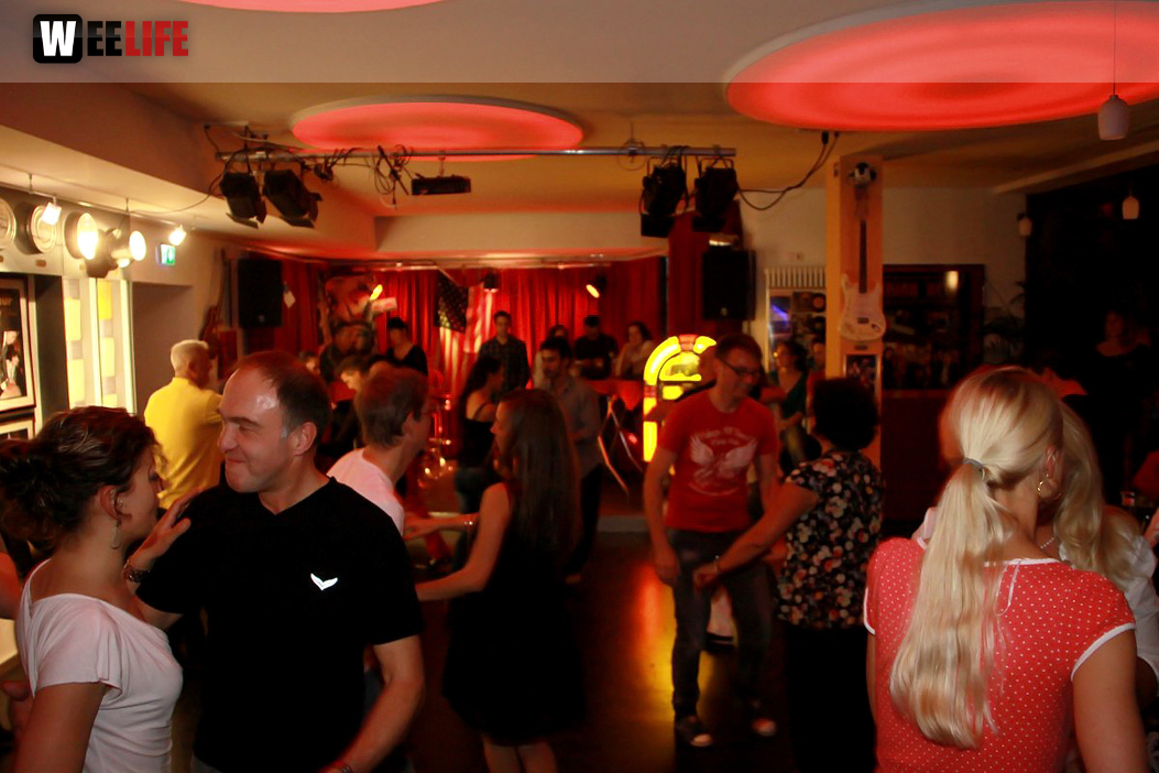 1. Salsa Party 