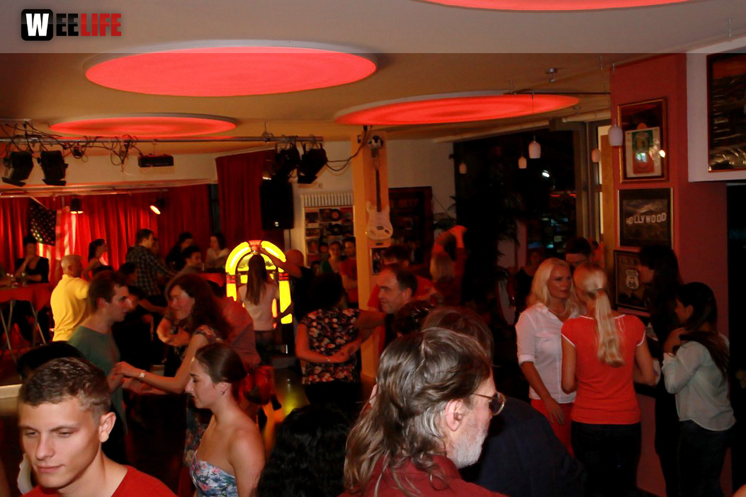 1. Salsa Party 
