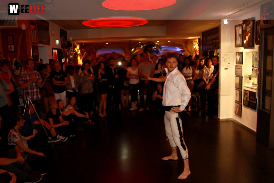 1. Salsa Party 