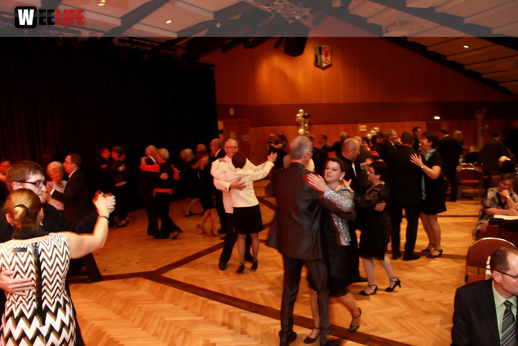 Schwarz Weiss des TV Helmbrechts Ball mit PinaColada