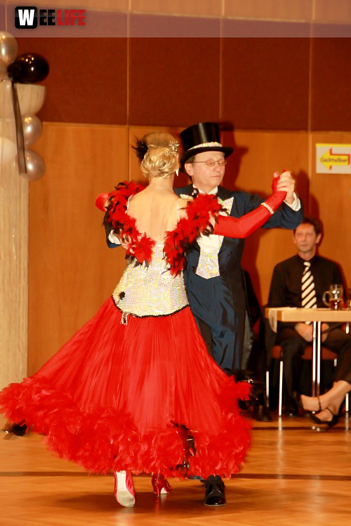 Schwarz Weiss des TV Helmbrechts Ball mit PinaColada