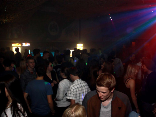 Facharbeitsabgabeparty Bierpalast Closed – Foto 2