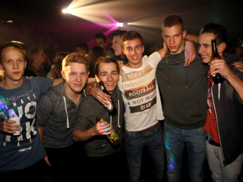 Facharbeitsabgabeparty Bierpalast Closed – Foto 17