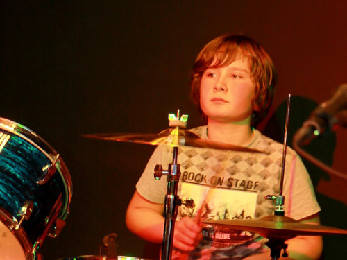 Jugendkulturtage Konzert Standby Little Heroes Cubed Schülerband der Hofecker Hauptschule – Foto 11