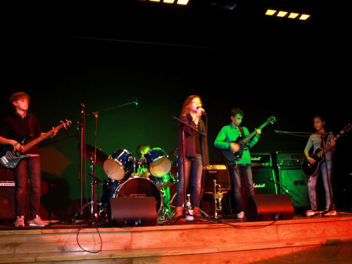 Jugendkulturtage Konzert Standby Little Heroes Cubed Schülerband der Hofecker Hauptschule – Foto 25