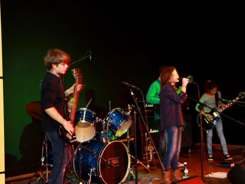 Jugendkulturtage Konzert Standby Little Heroes Cubed Schülerband der Hofecker Hauptschule – Foto 26