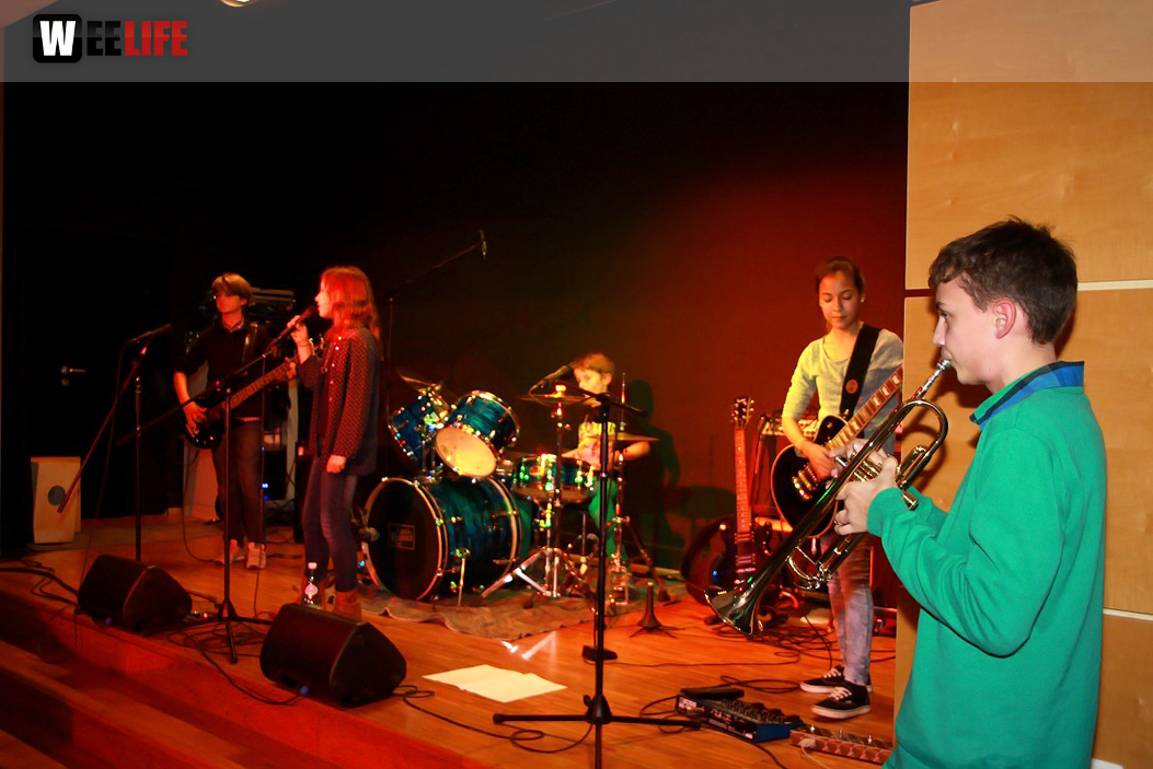 Jugendkulturtage Konzert Standby Little Heroes Cubed Schülerband der Hofecker Hauptschule