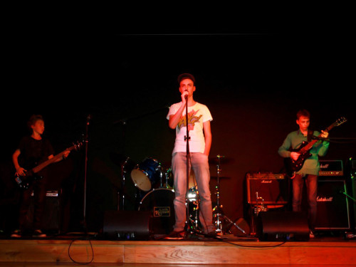 Jugendkulturtage Konzert Standby Little Heroes Cubed Schülerband der Hofecker Hauptschule – Foto 40