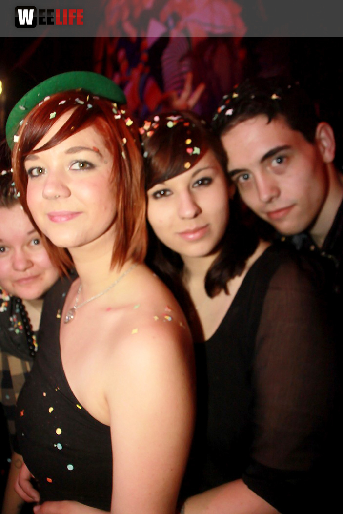 PARTY HALLIGALLI