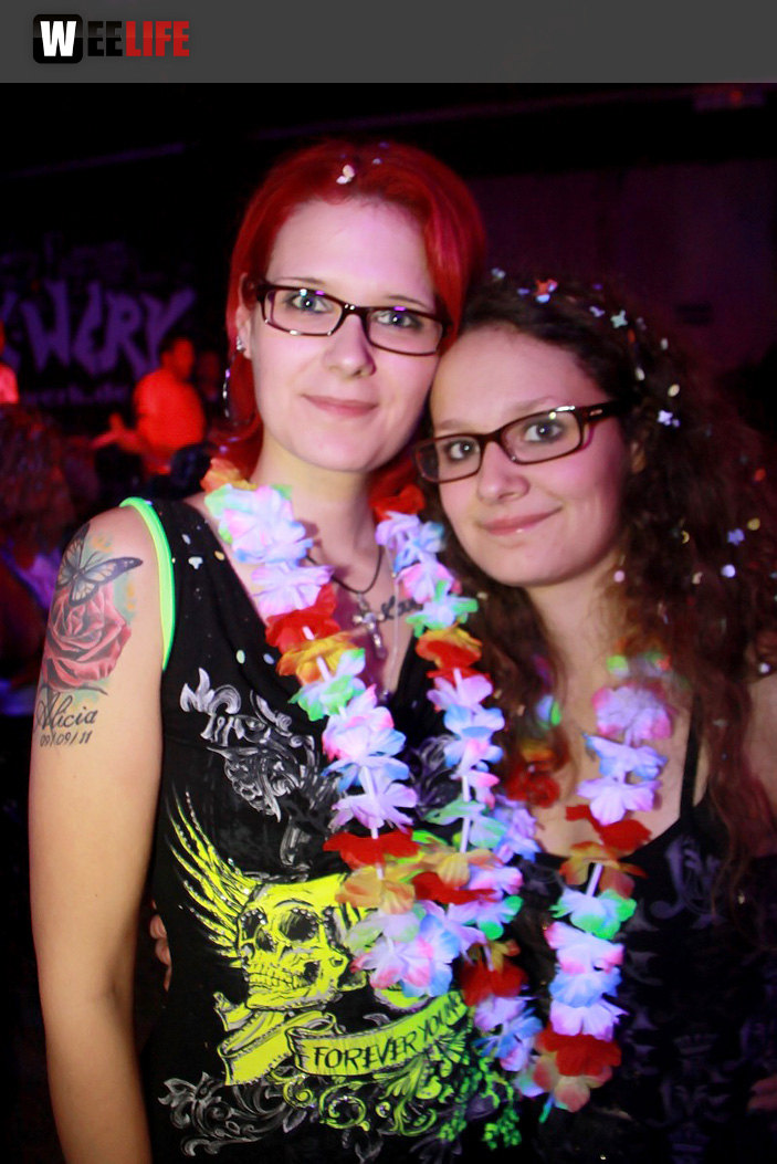 PARTY HALLIGALLI
