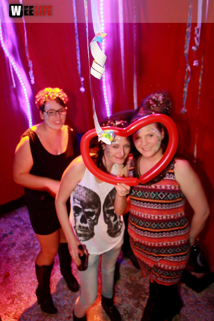 PARTY HALLIGALLI