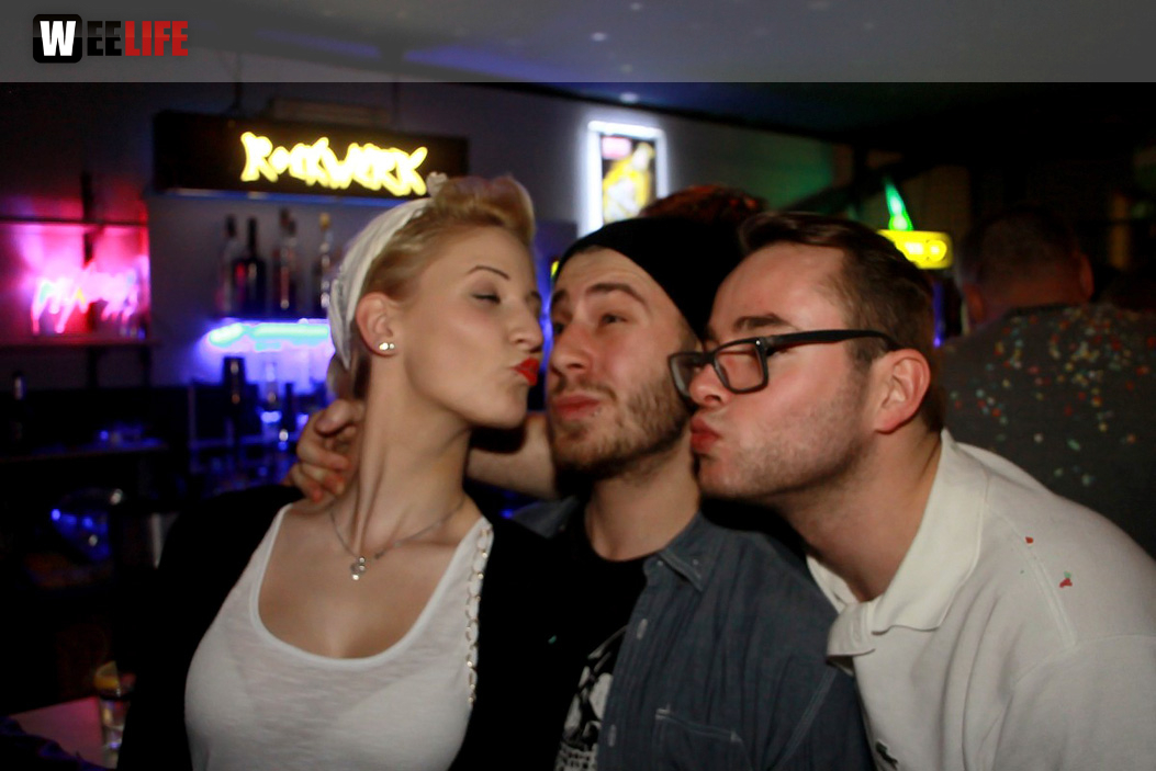 PARTY HALLIGALLI