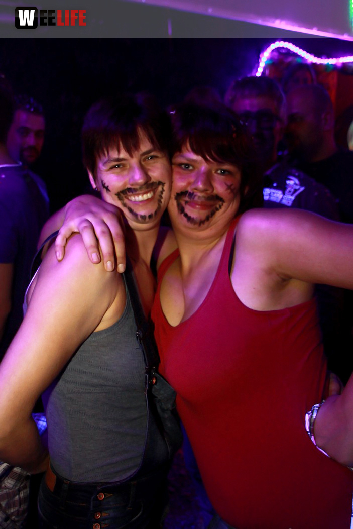 PARTY HALLIGALLI
