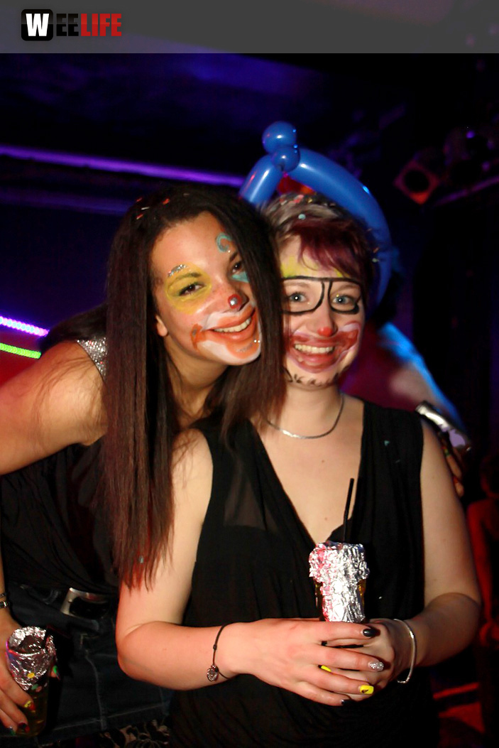 PARTY HALLIGALLI
