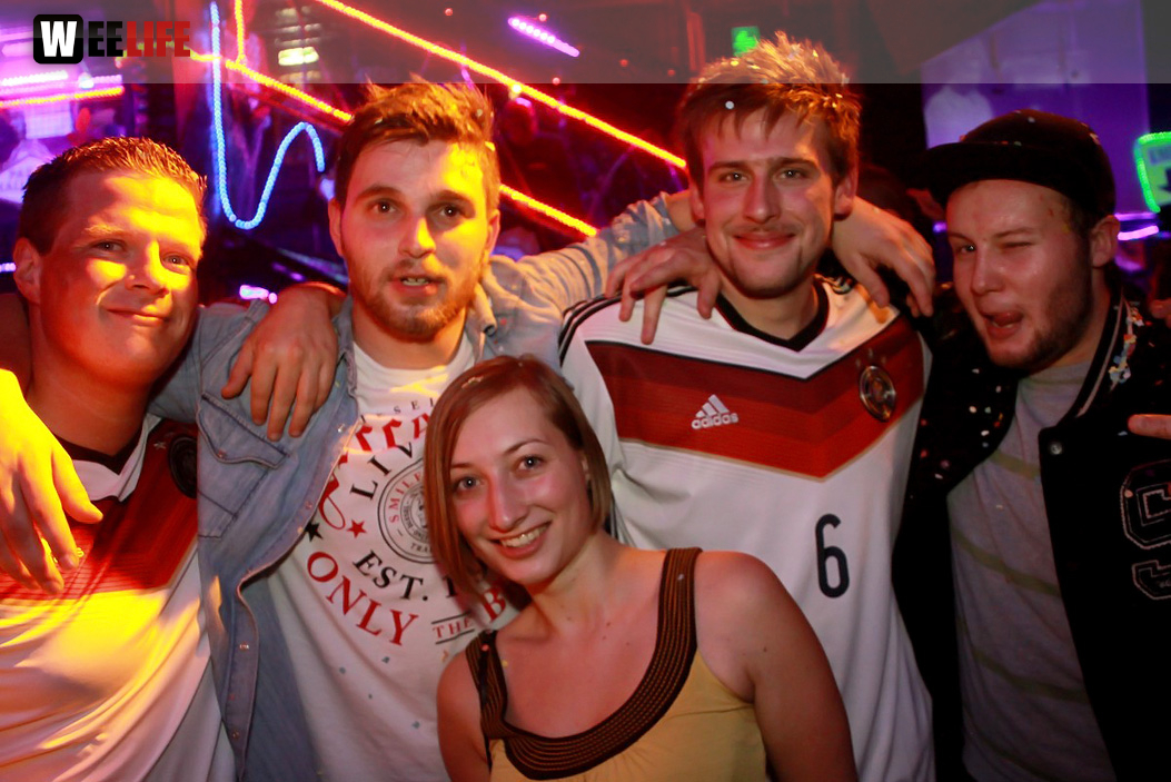 PARTY HALLIGALLI