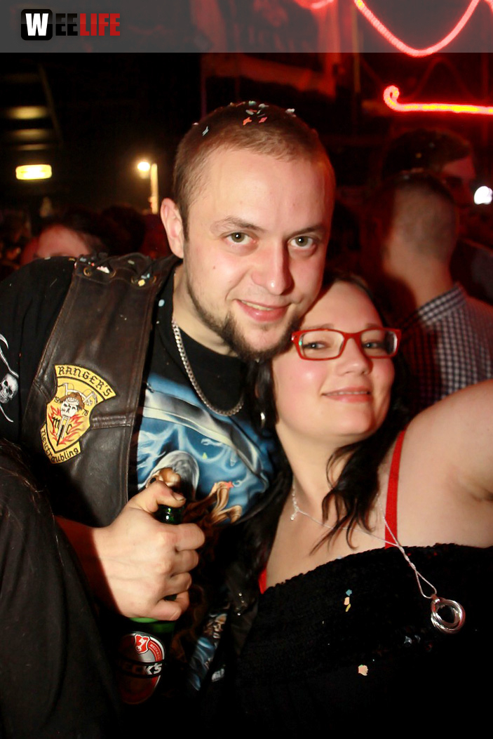 PARTY HALLIGALLI