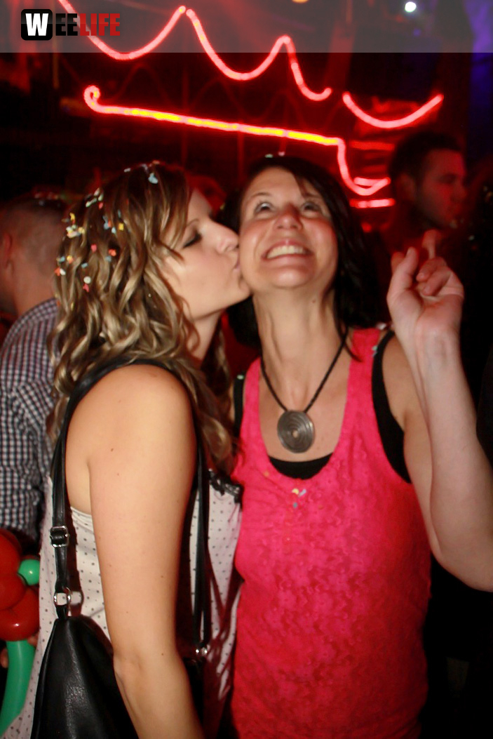 PARTY HALLIGALLI