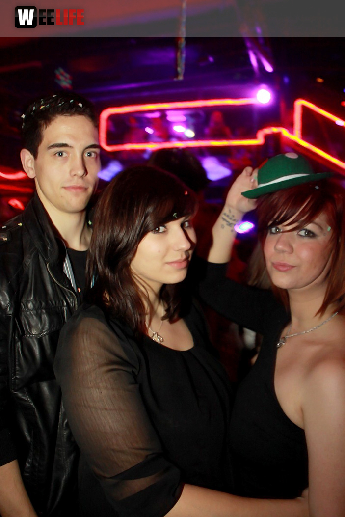 PARTY HALLIGALLI