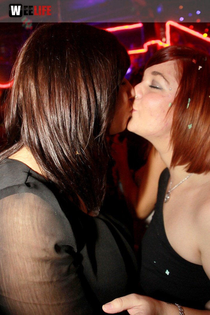 PARTY HALLIGALLI