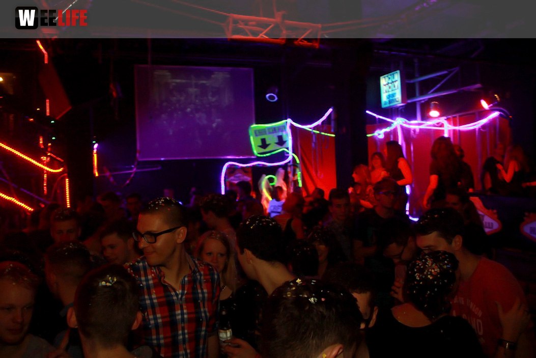 PARTY HALLIGALLI