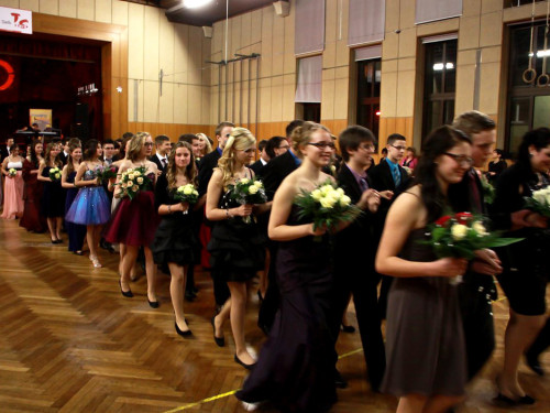Abschlussball Tanzschule Swing Realschule Selb – Foto 12