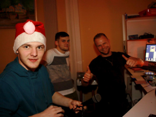 XXL Schüler Weihnachtsdiscoparty – Foto 8