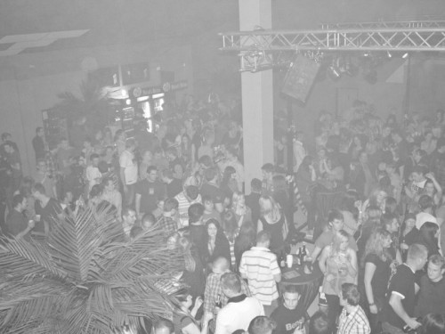 Good Feeling @ Bowling Bahn by DJ Steve (Rosi) Timmy D. & Kult DJ Harry – Foto 24