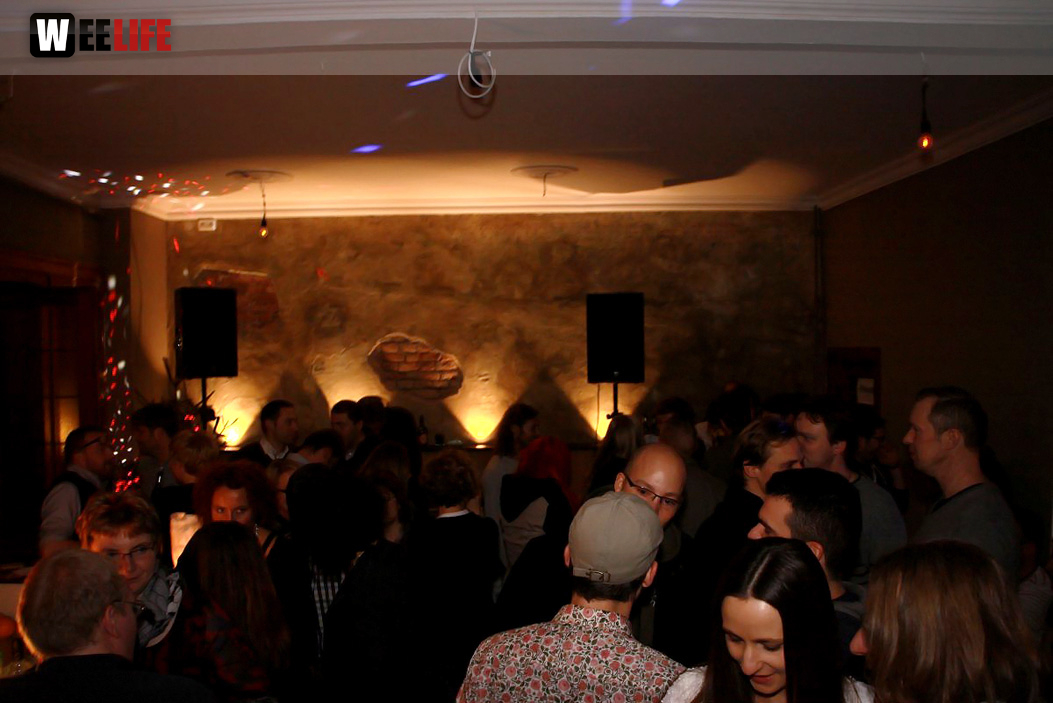 TanzBAR Rock around the X-MasBaamla