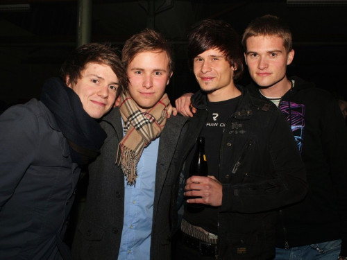 Spring Fling der Q12 des OHG-Mak – Foto 2