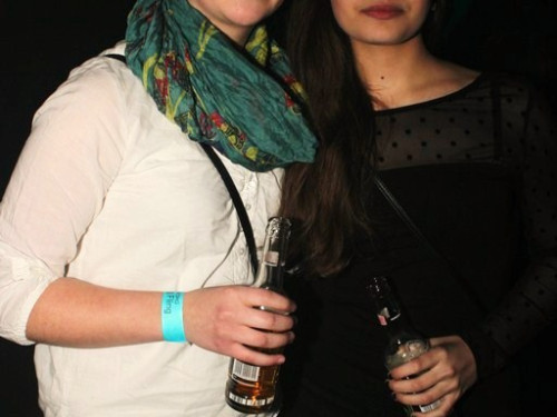 Spring Fling der Q12 des OHG-Mak – Foto 9