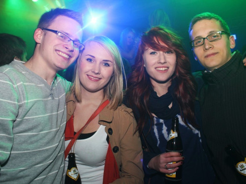 Spring Fling der Q12 des OHG-Mak – Foto 59