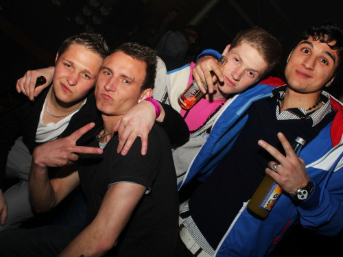 Spring Fling der Q12 des OHG-Mak – Foto 74