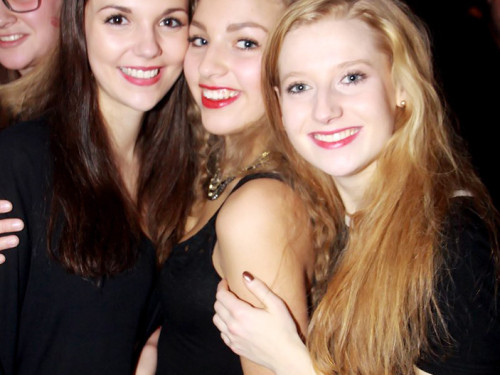 MODELS & BOTTLES – Foto 2