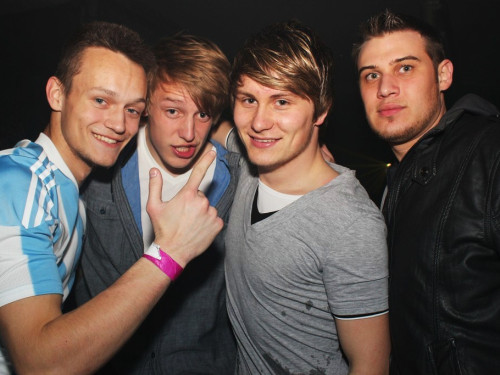 Spring Fling der Q12 des OHG-Mak – Foto 87