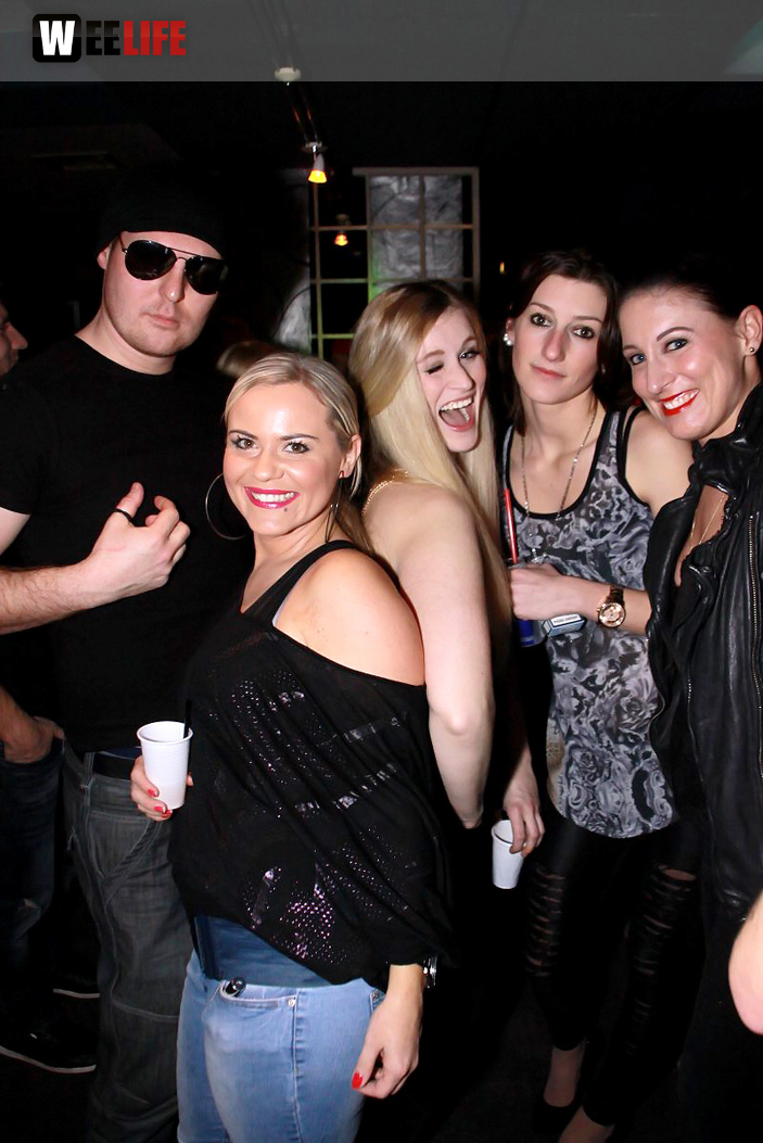 BLACK-PARTY