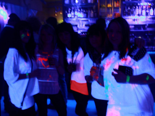 A Class Of Neon Night  – Foto 4