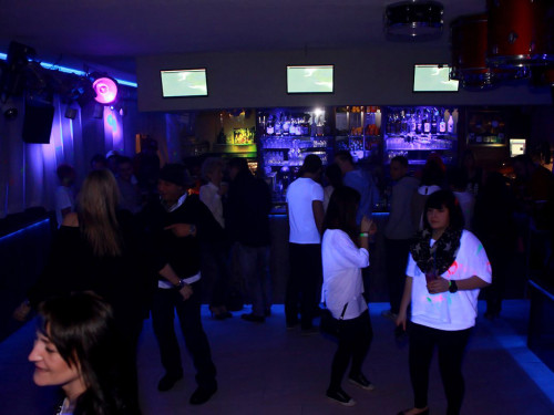 A Class Of Neon Night  – Foto 8