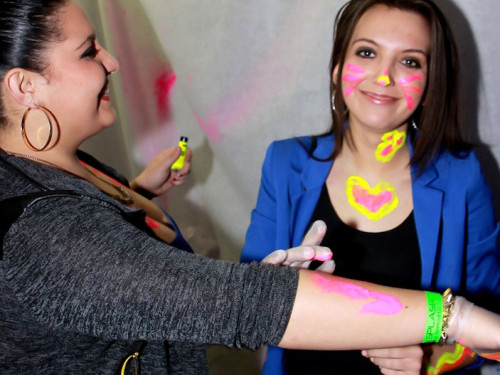 A Class Of Neon Night  – Foto 22