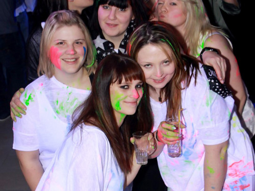 A Class Of Neon Night  – Foto 25