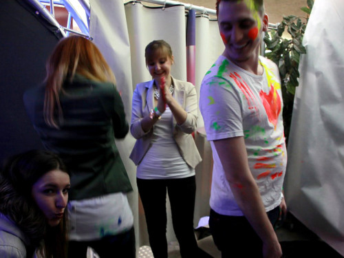 A Class Of Neon Night  – Foto 30