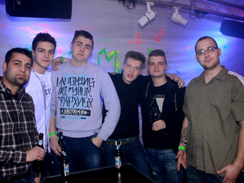 A Class Of Neon Night  – Foto 31